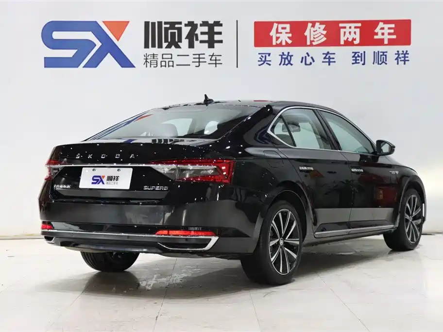 Škoda Superb 2024 TSI280 DSG Premium Edition фото 4
