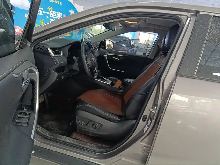 Toyota RAV4 Rongfang 2021 2.0L CVT 4WD Trend PLUS фото 9