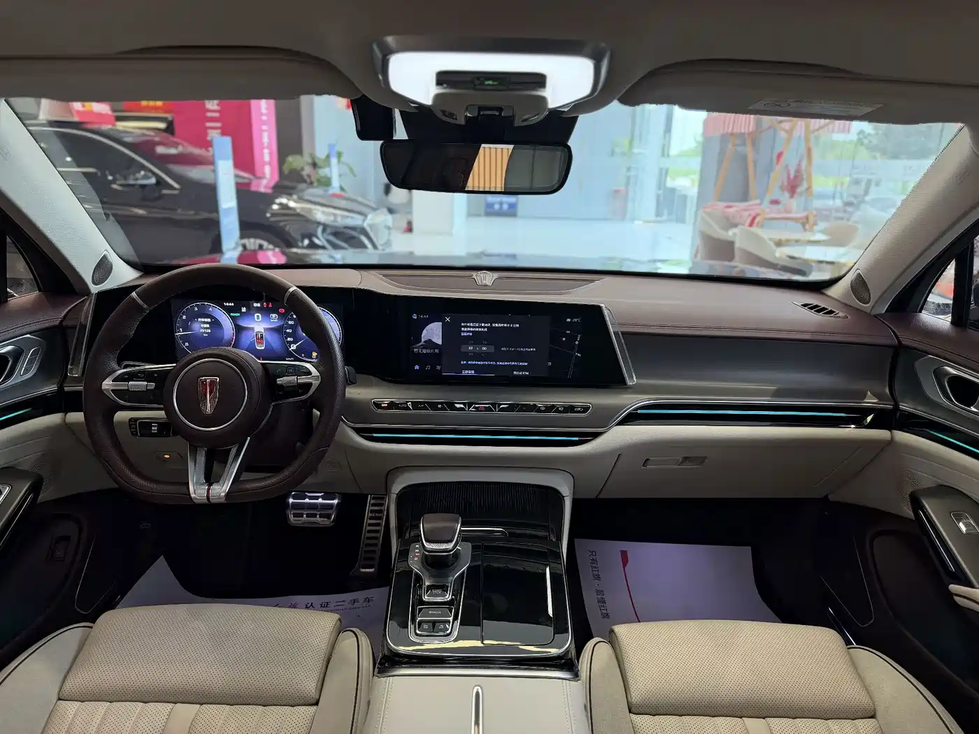 Фото 12 - Hongqi H9