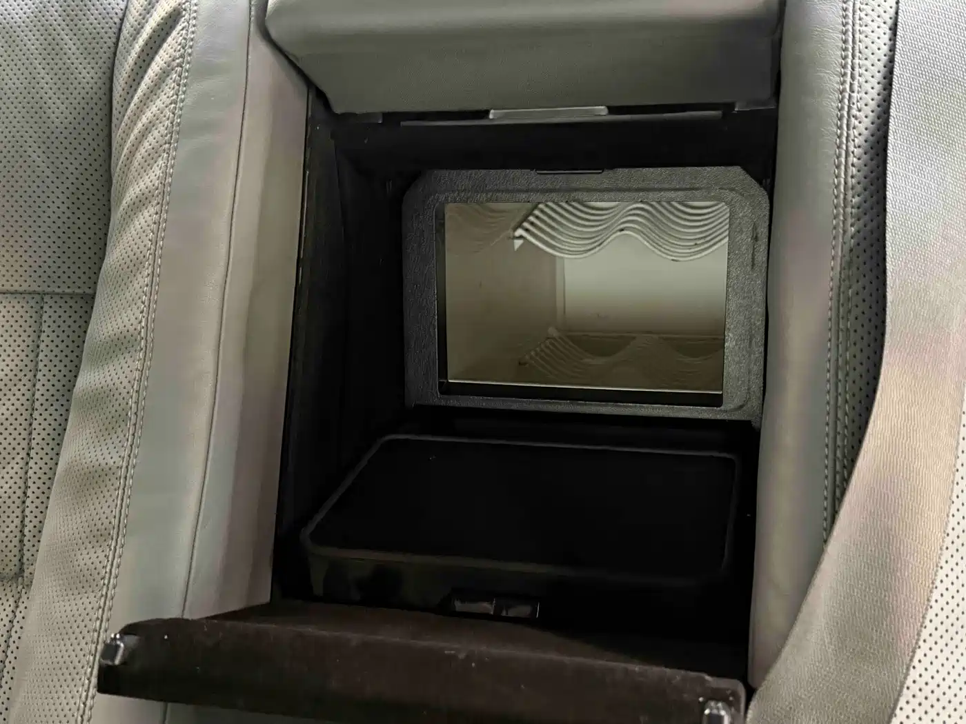 Mercedes-Benz S-Class 2008 Model S 600 L фото 16