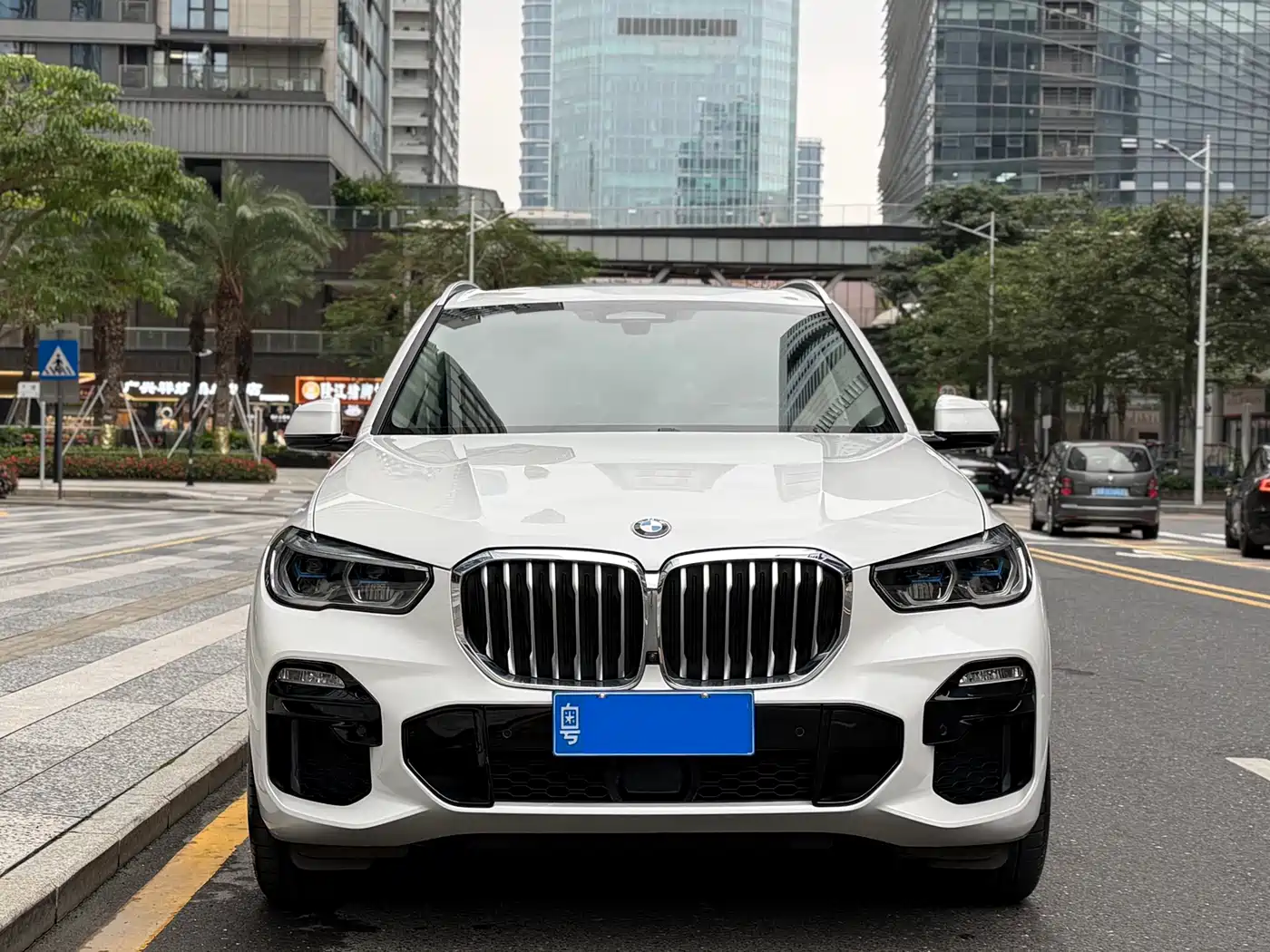 BMW X5 (Import) 2021 Facelift xDrive40i Exclusive M Sport Package фото 3