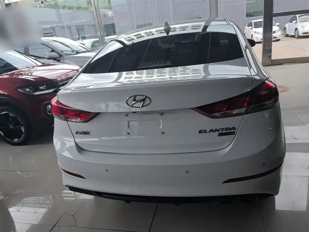 Hyundai Elantra 2019 1.4T Dual-clutch XuanDong·Vitality Type фото 6