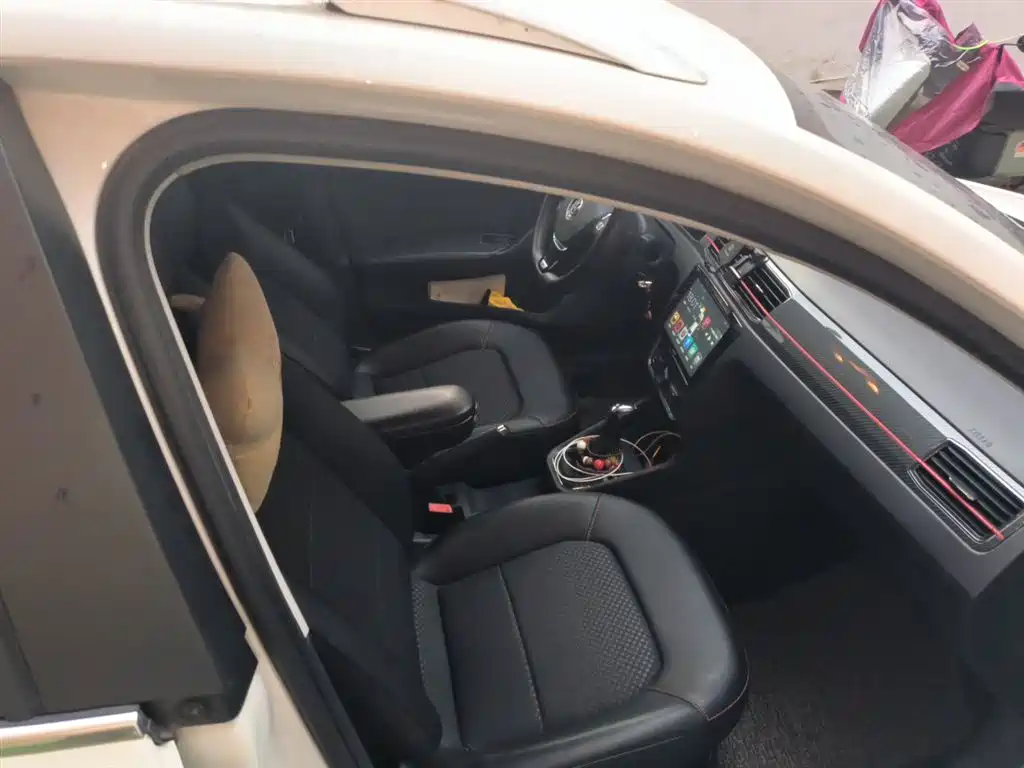 Volkswagen Santana 2017 Gran Santana 1.6L Auto Comfort фото 20