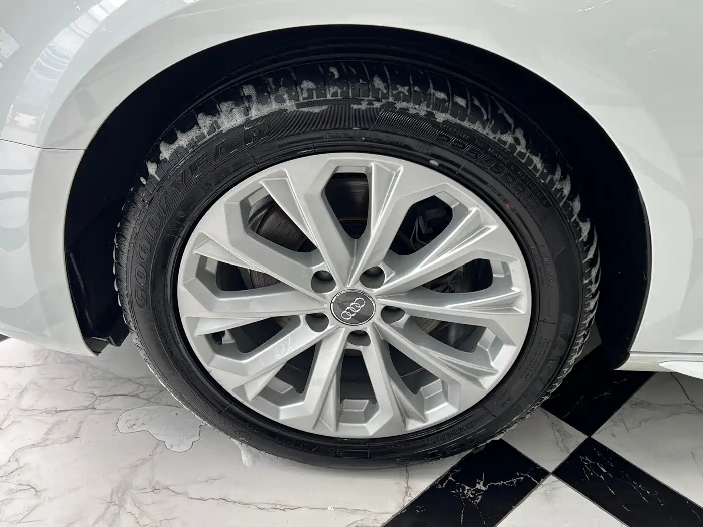 Audi A4L 2019 40 TFSI Progressive (China VI) фото 13