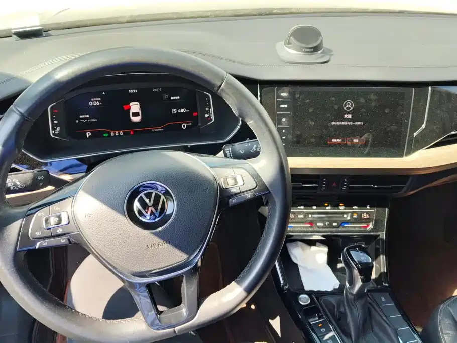 صورة 12 - Volkswagen Passat