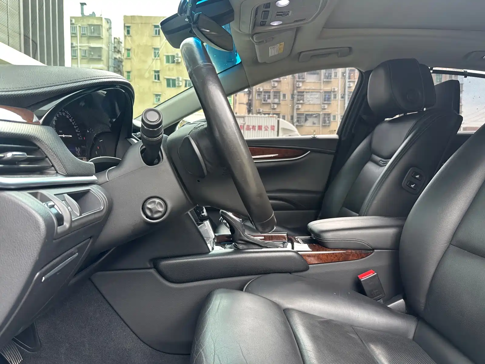 Photo 15 - Cadillac XTS
