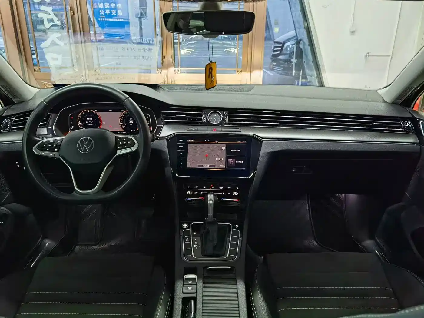 Volkswagen Magotan 2023 Model 2 Million Commemorative Edition 330TSI DSG Luxury фото 6