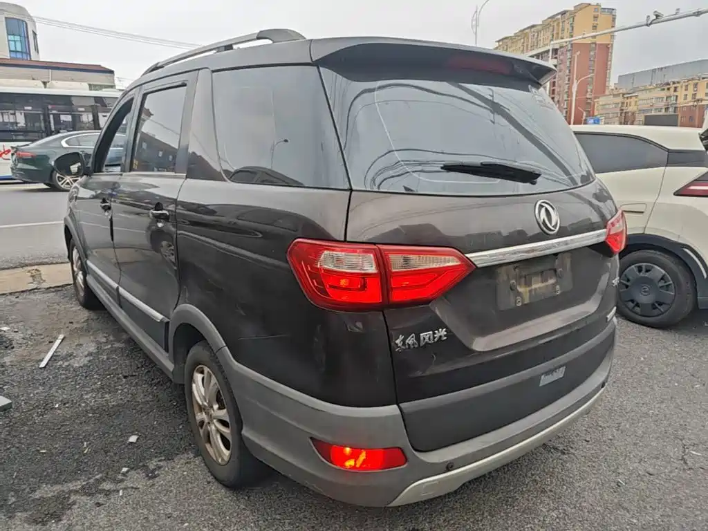Dongfeng Fengguang Fengguang 370 2016 2016 1.5L Manual Luxury 7-seater