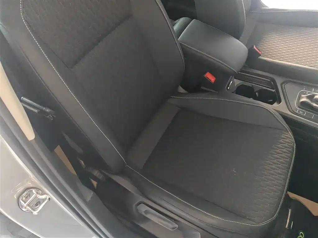 Volkswagen Tiguan L 2017 330TSI Automatic 2WD Trend Edition фото 20