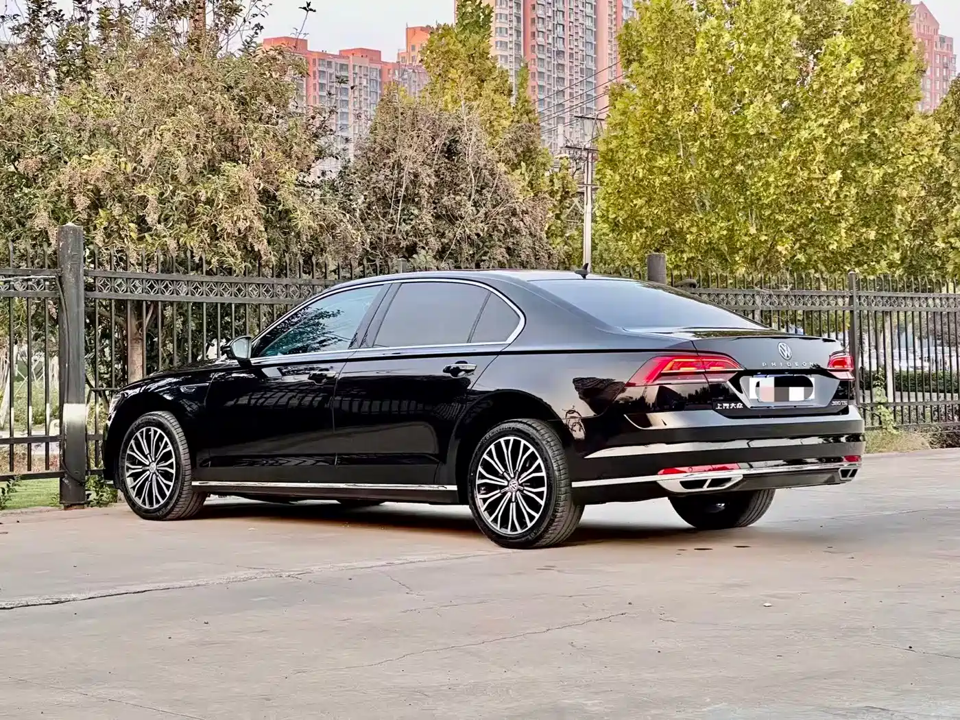 Volkswagen Phideon 2019 380TSI 2WD Business Edition China VI фото 7