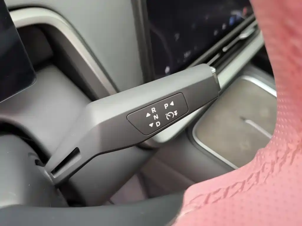 Dongfeng Yipai eπ008 2026 2026 BEV Base Model (5-seater)