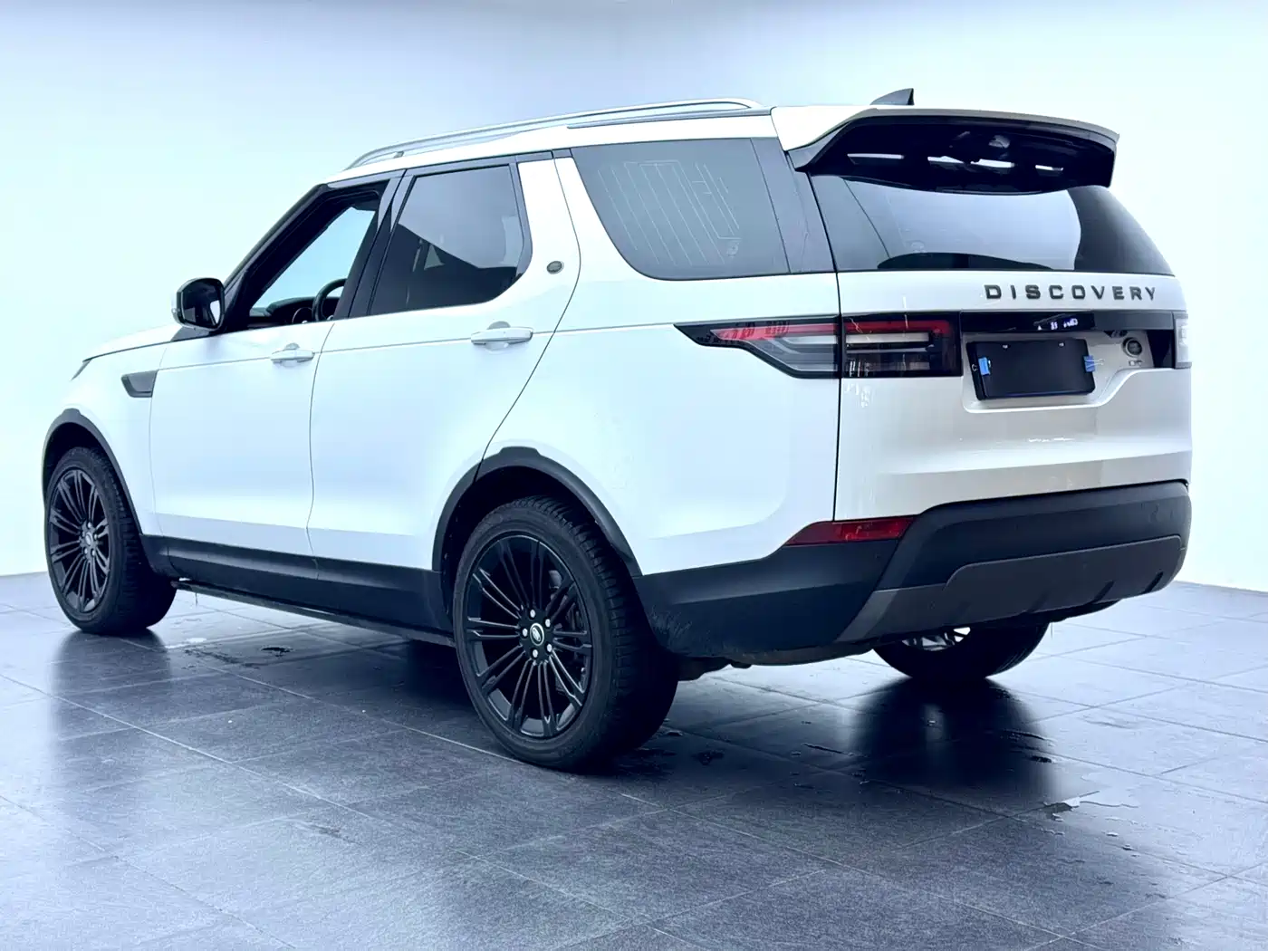 Land Rover Discovery 2017 3.0 SC V6 S фото 4