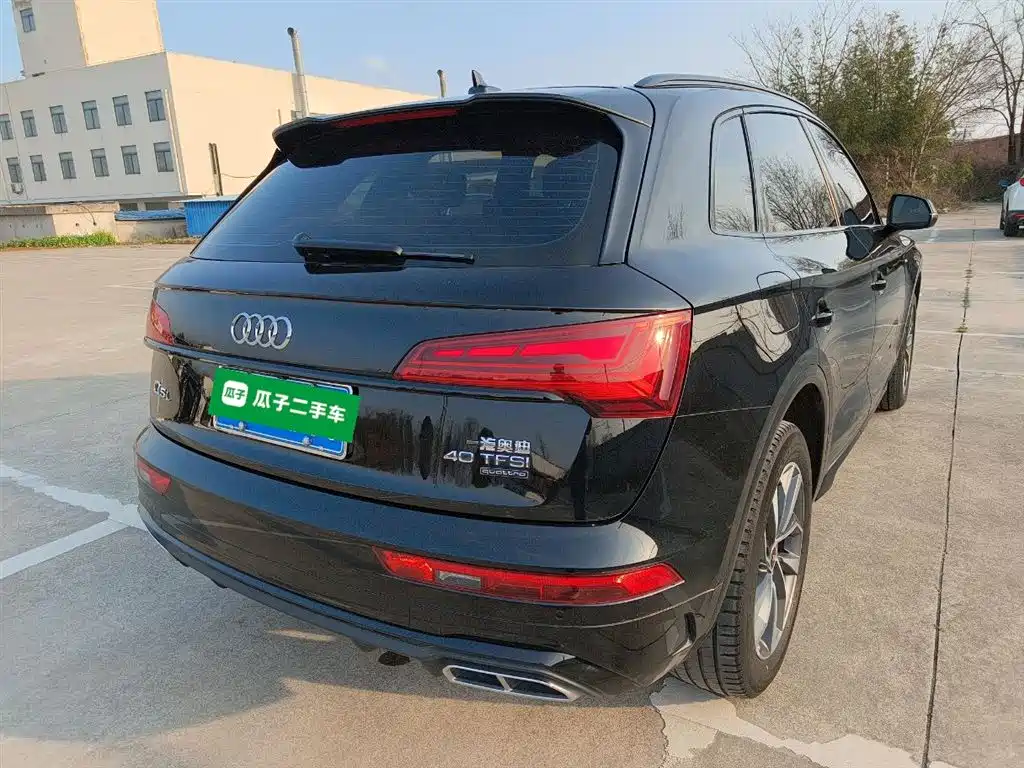 Audi Q5L 2024 Model 40 TFSI Luxury Dynamic фото 5