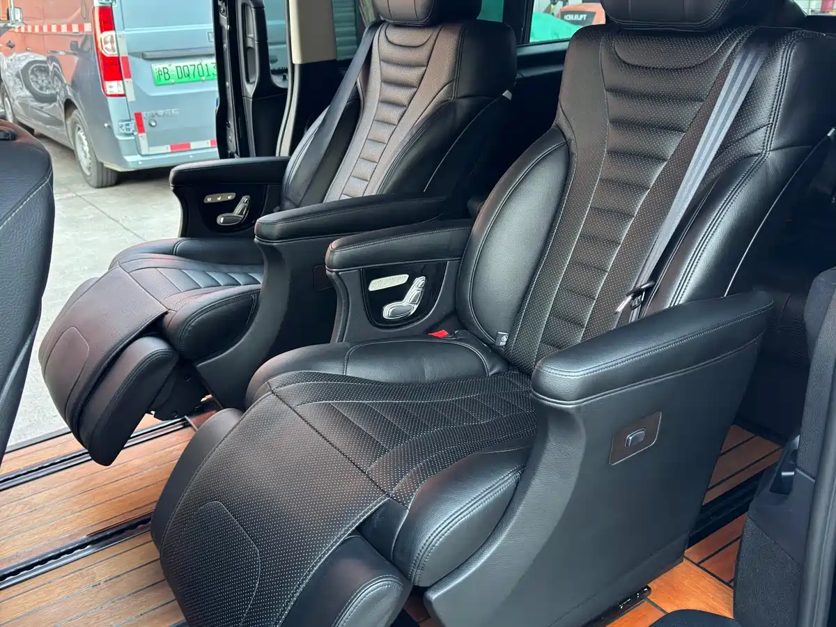 Mercedes-Benz Vito 2018 2.0T Business China V фото 31