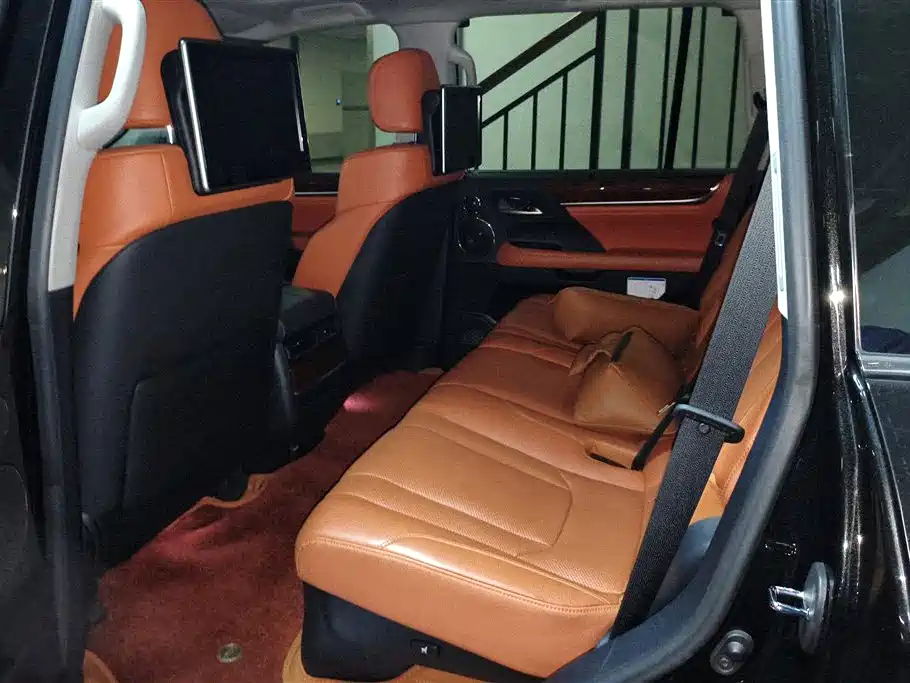 Lexus LX 2017 570 Peak Special Limited Edition фото 11