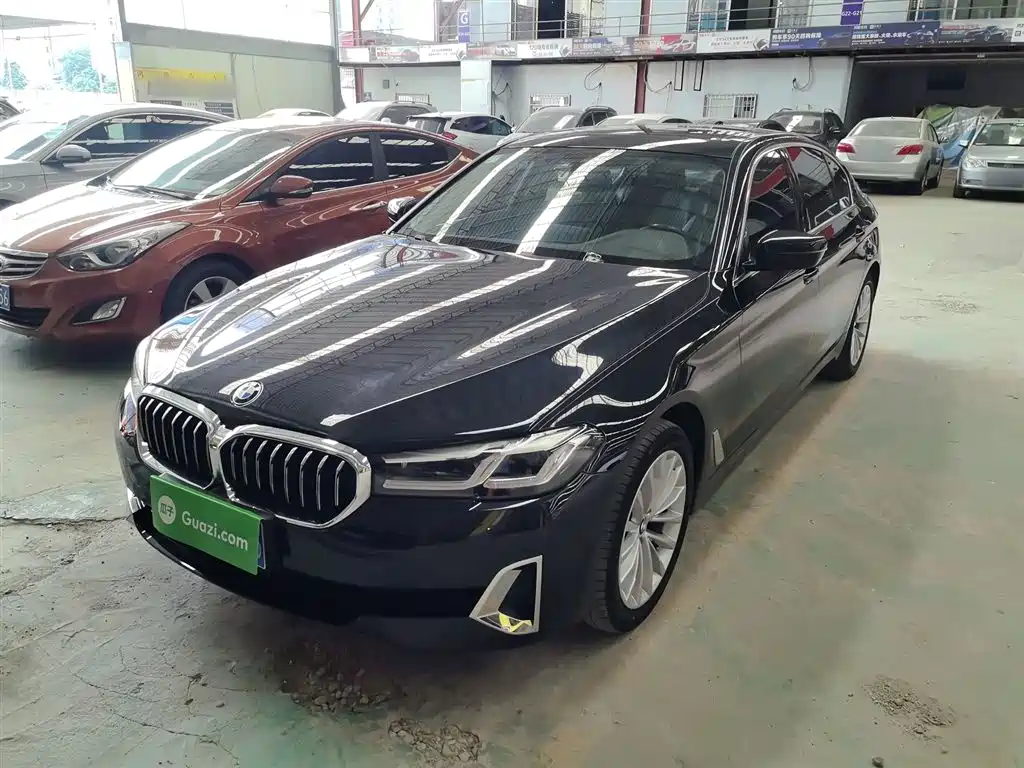 BMW 5-SERIES