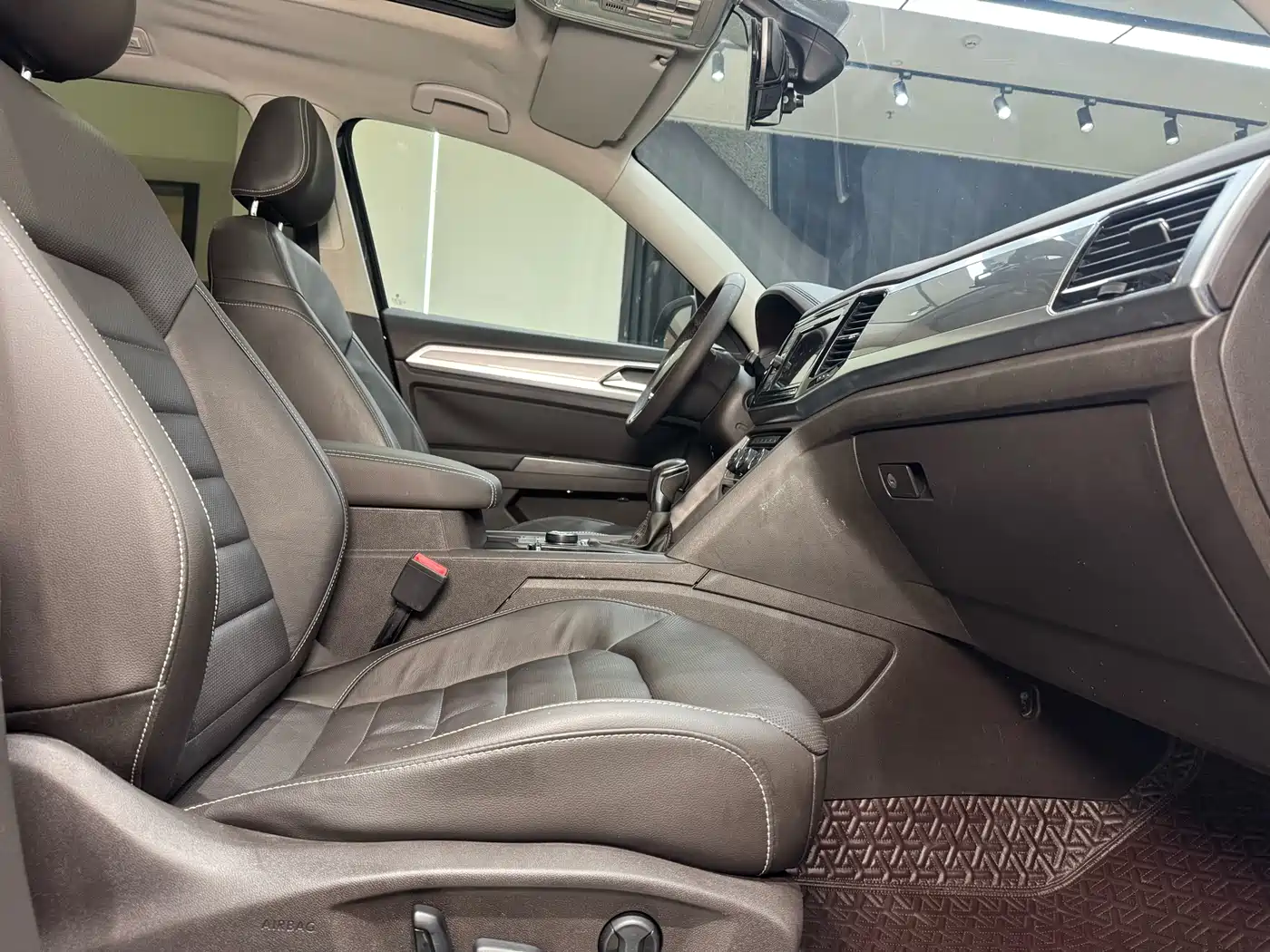 Volkswagen Teramont 2019 380TSI 4WD Luxury Edition China VI фото 34