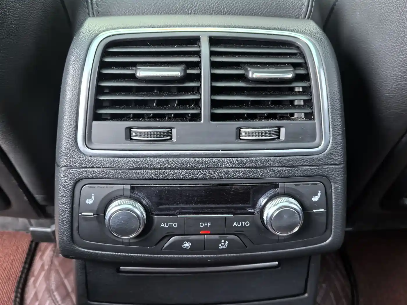 Audi A6L 2016 30 FSI Comfort фото 13