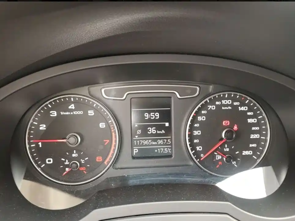 Audi Q3 2015 35 TFSI Millionth Anniversary Intelligent Leader фото 6