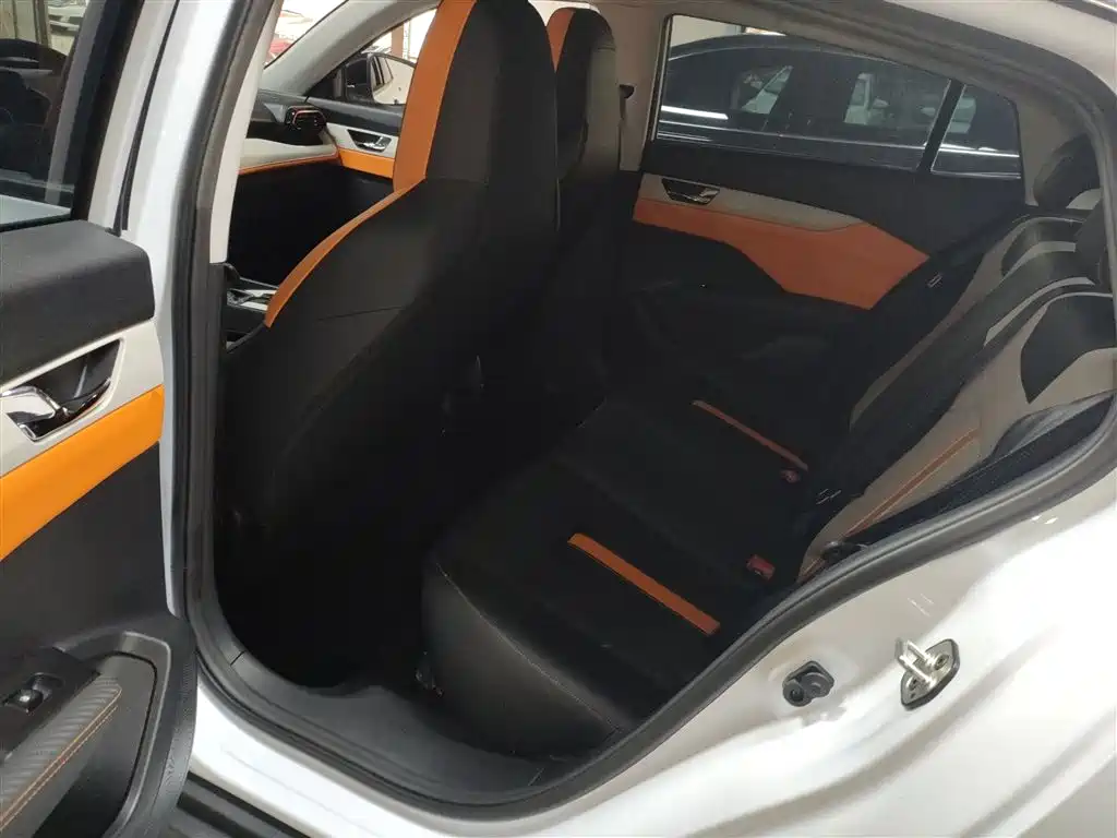 DONGFENG FENGSHEN YI HYUN