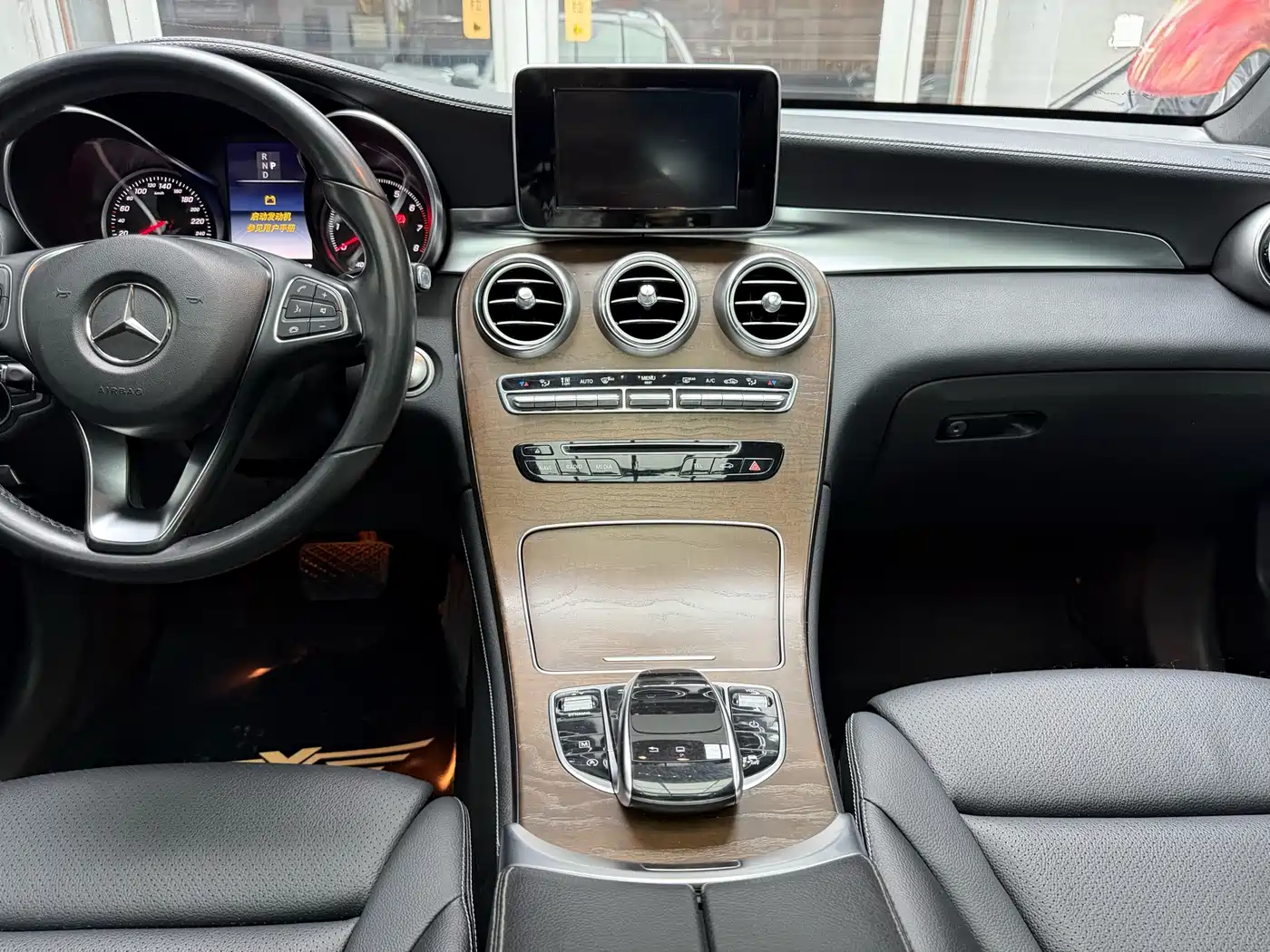 Mercedes-Benz GLC 2016 GLC 300 4MATIC Dynamic фото 27