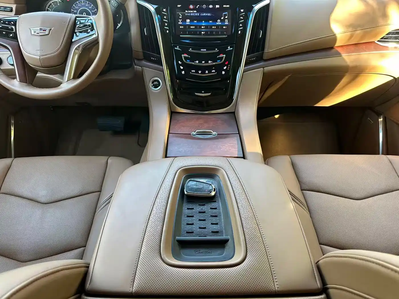 Cadillac Escalade 2017 2017 6.2L ESV Platinum Extended