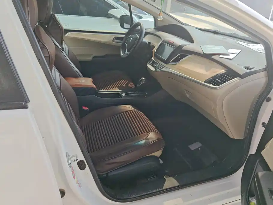 Honda Jade 2014 2013 1.8L Automatic Comfort Edition 5-seater