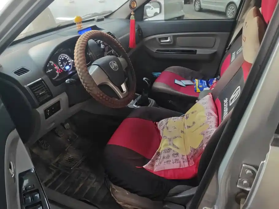 BAIC Weiwang M20 2015 2014 1.5L Utility BJ415A