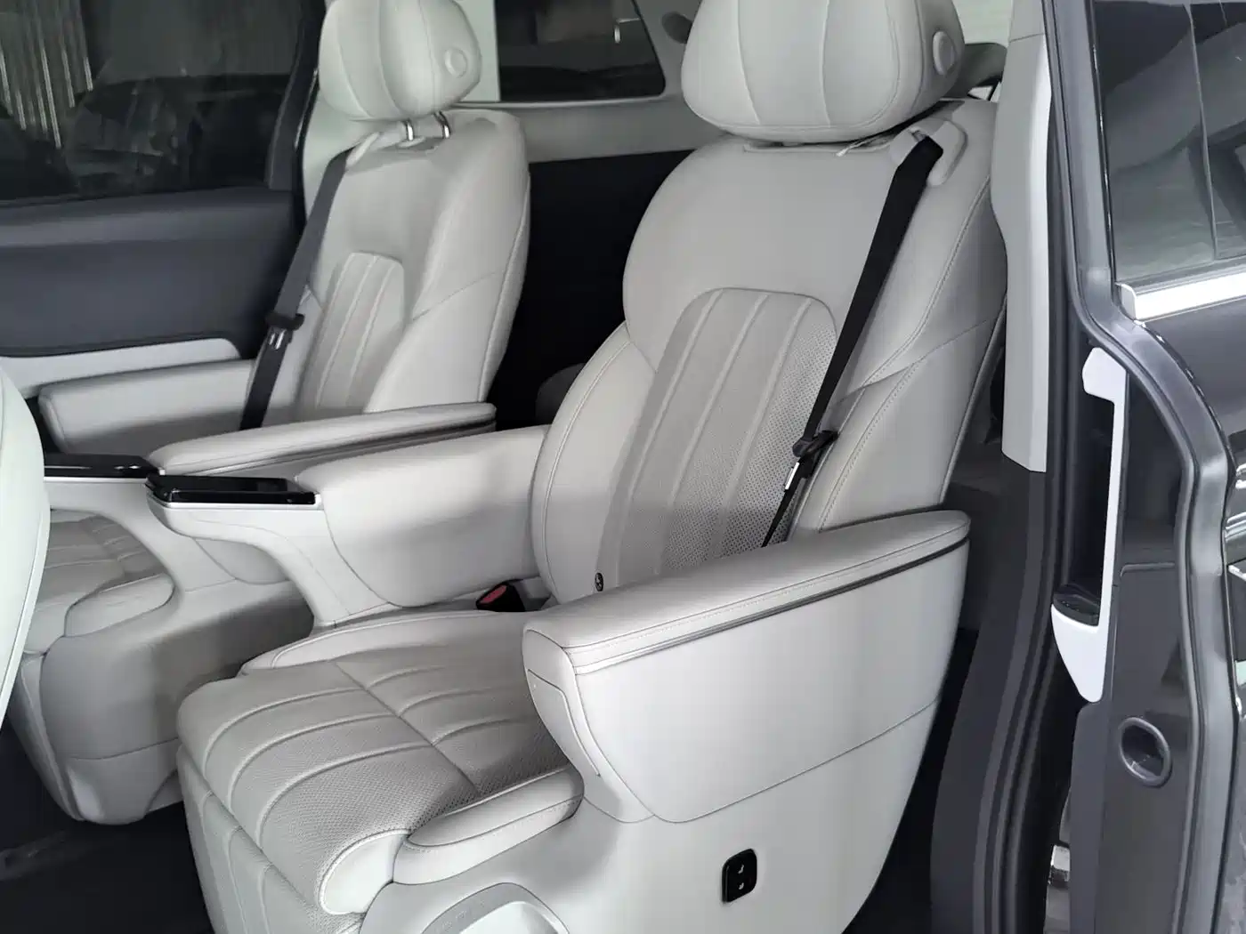 Voyah Auto Voyah Dreamer 2025 2025 Model PHEV 4WD Premium QianKun Edition