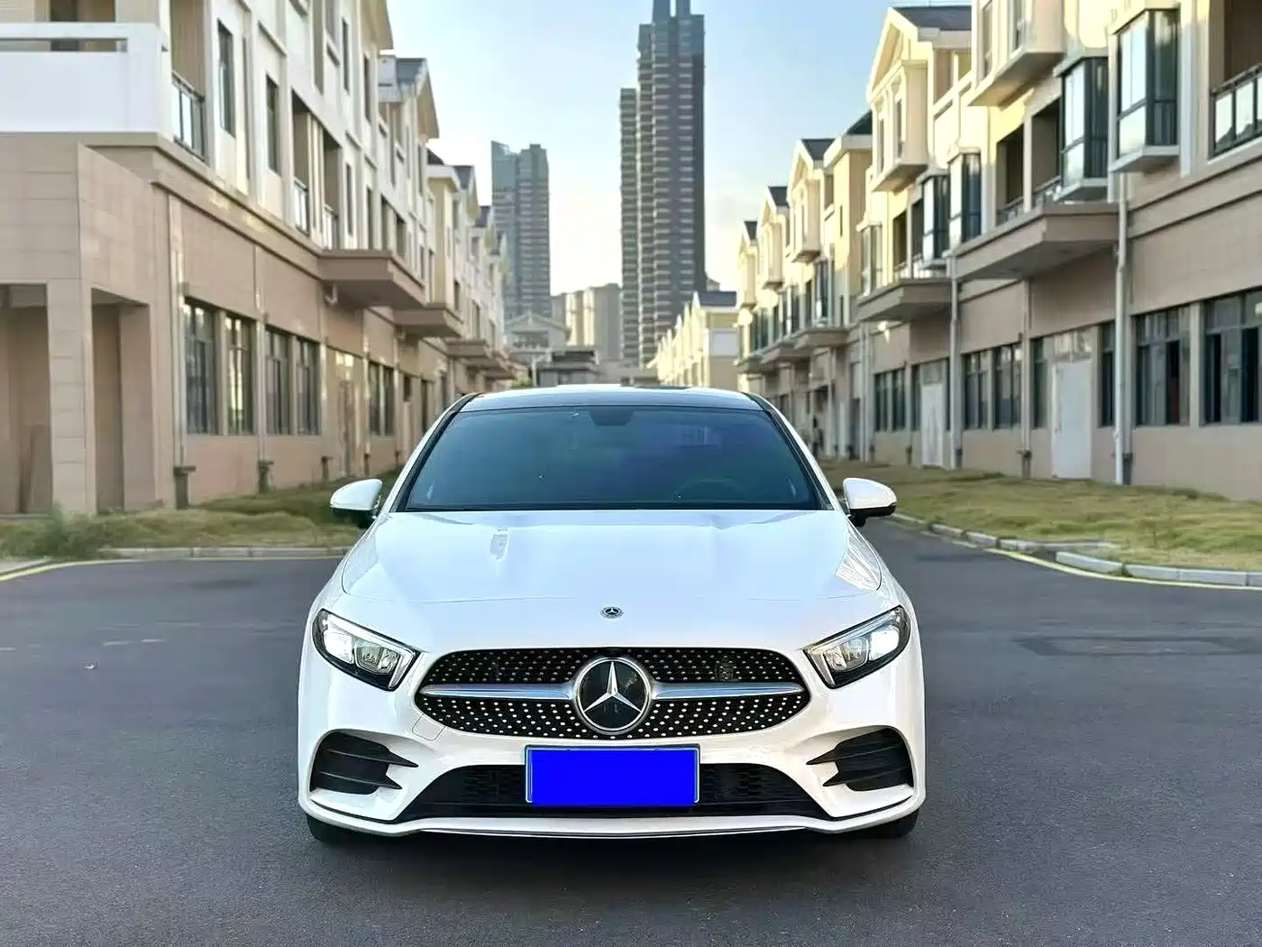 Mercedes-Benz A-Class 2020 Facelift A 180 L Sport Sedan фото 2