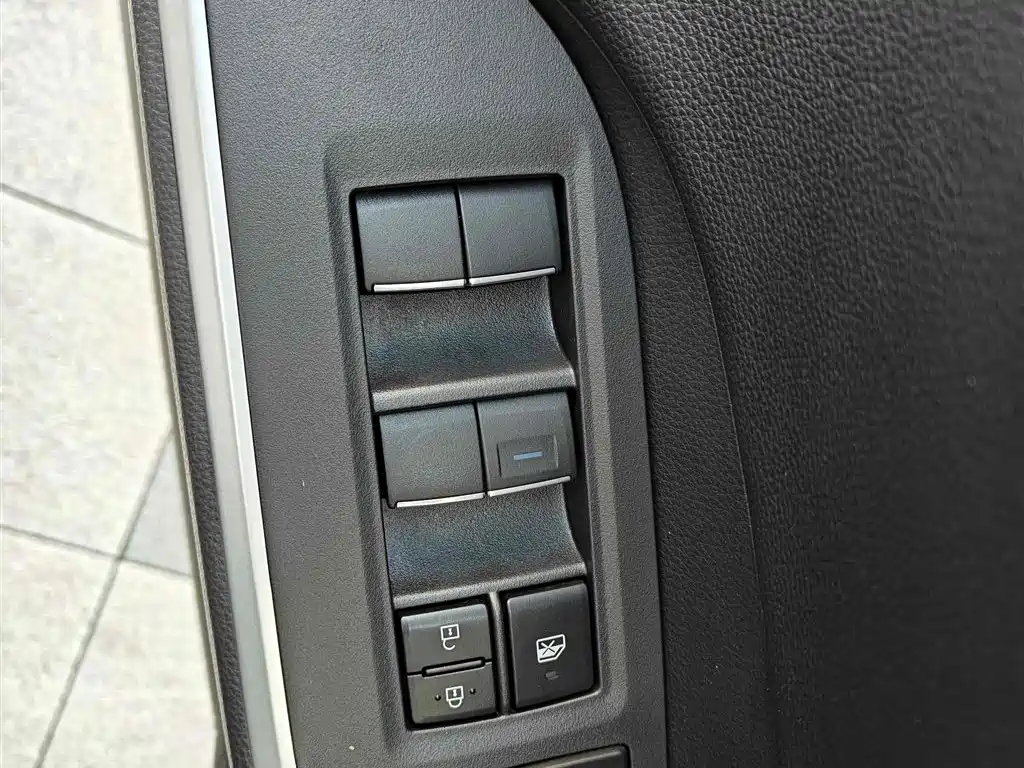 Toyota Wildlander 2022 2.0L CVT 2WD Urban Edition фото 22