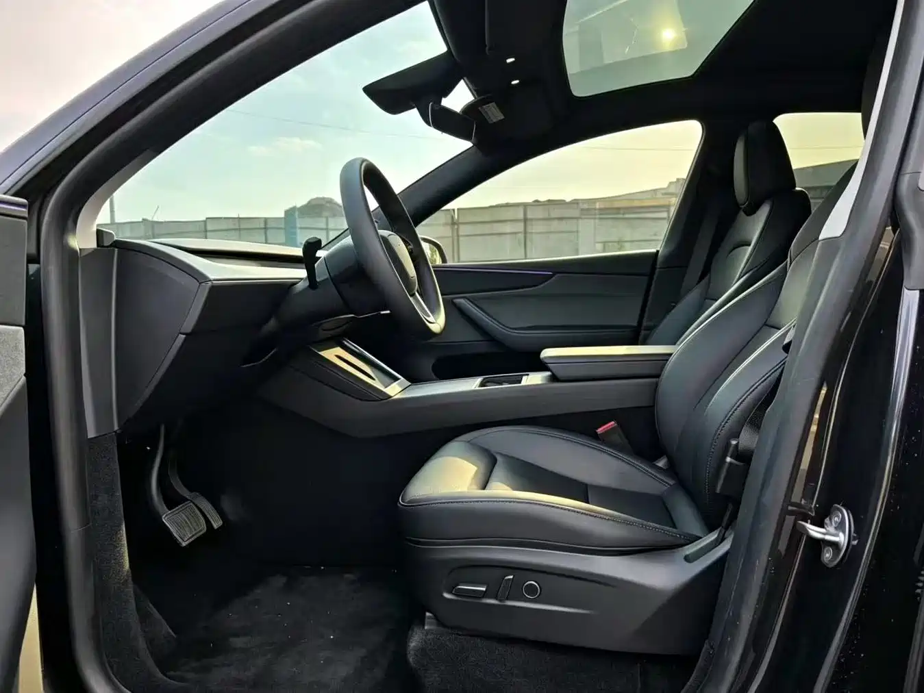 Tesla Model Y 2026 2026 Rear-Wheel Drive