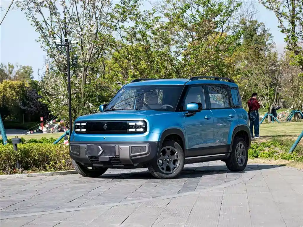 Baojun Yueye Plus 2024 Smart Premium 4-Seater