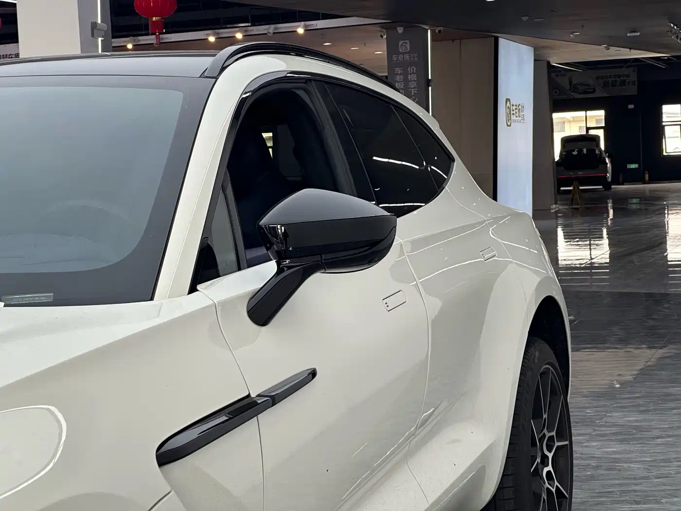 Aston Martin DBX 2022 2020 4.0T V8
