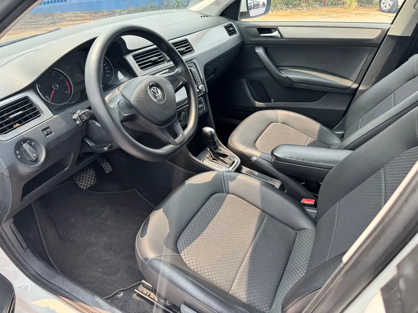 Volkswagen Santana 2017 Gran Santana 1.6L Auto Comfort фото 10