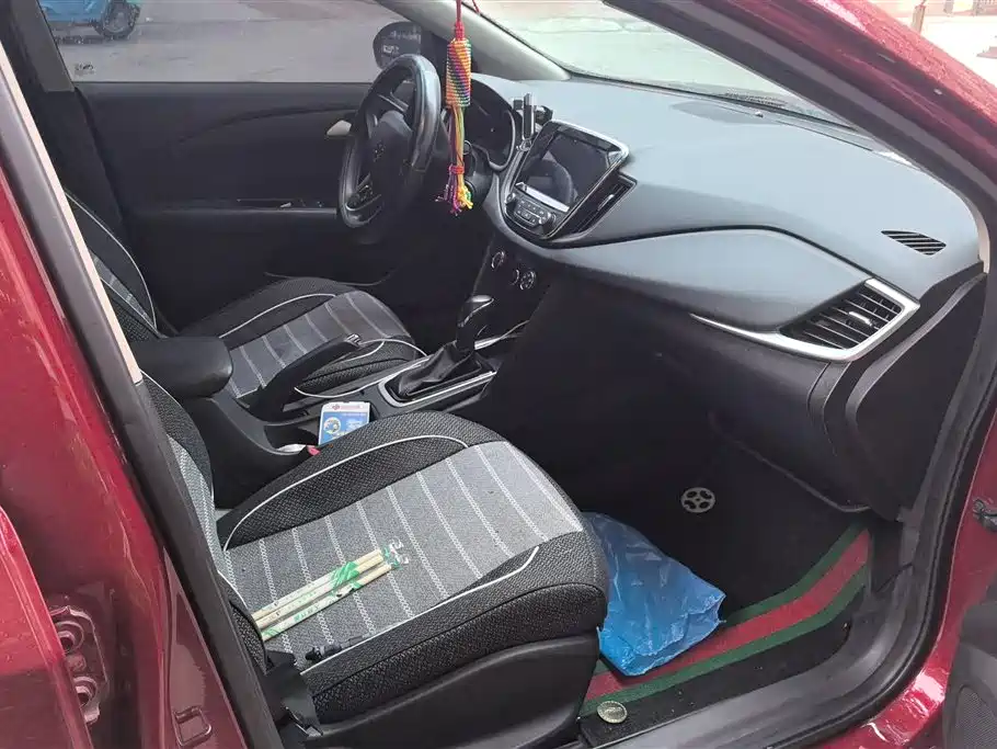 Chevrolet Monza 2019 Redline 320T DCT Joy Edition China VI фото 8