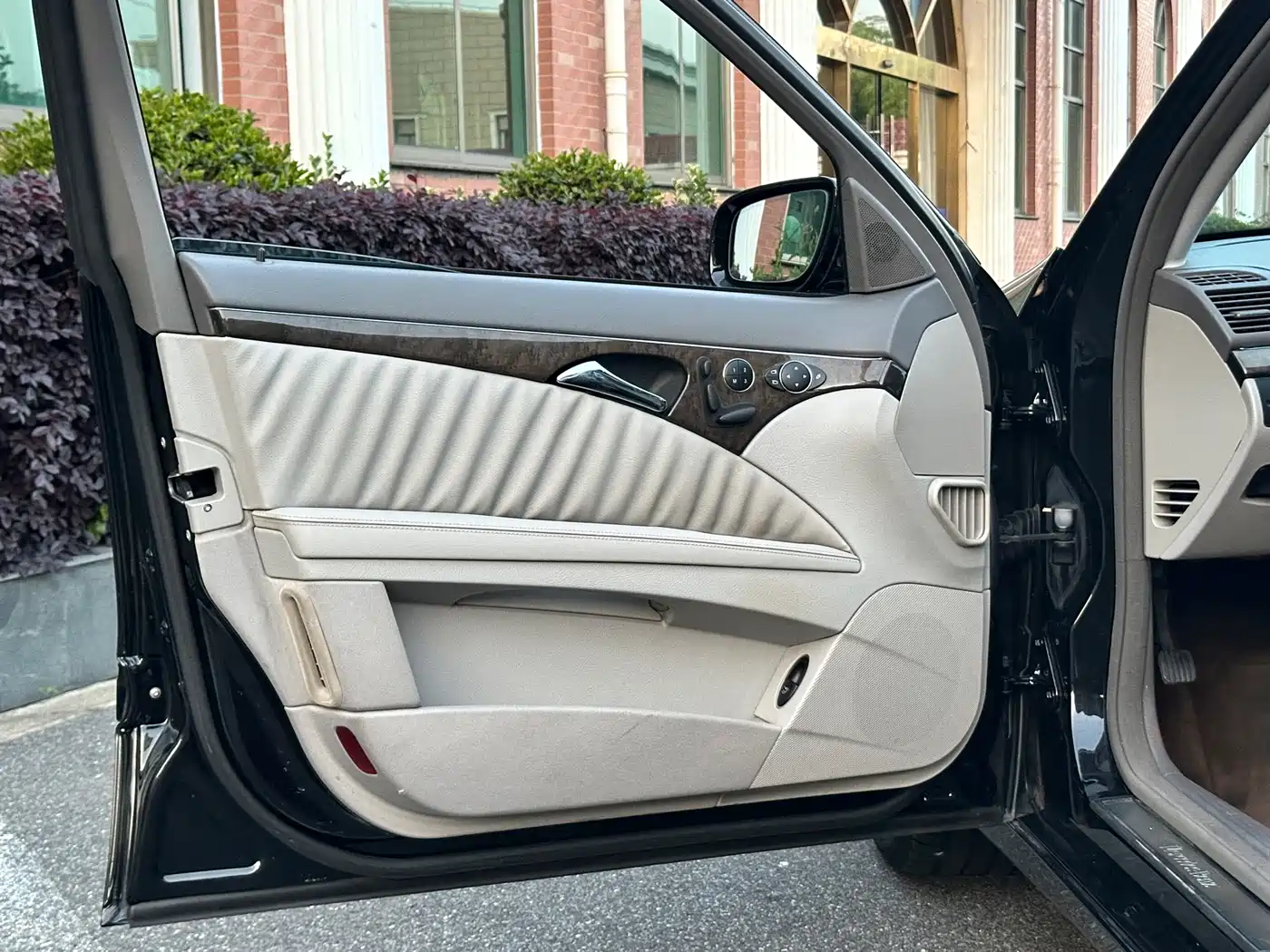 Mercedes-Benz E-Class 2008 Model E 280 Personality Sport Edition фото 29