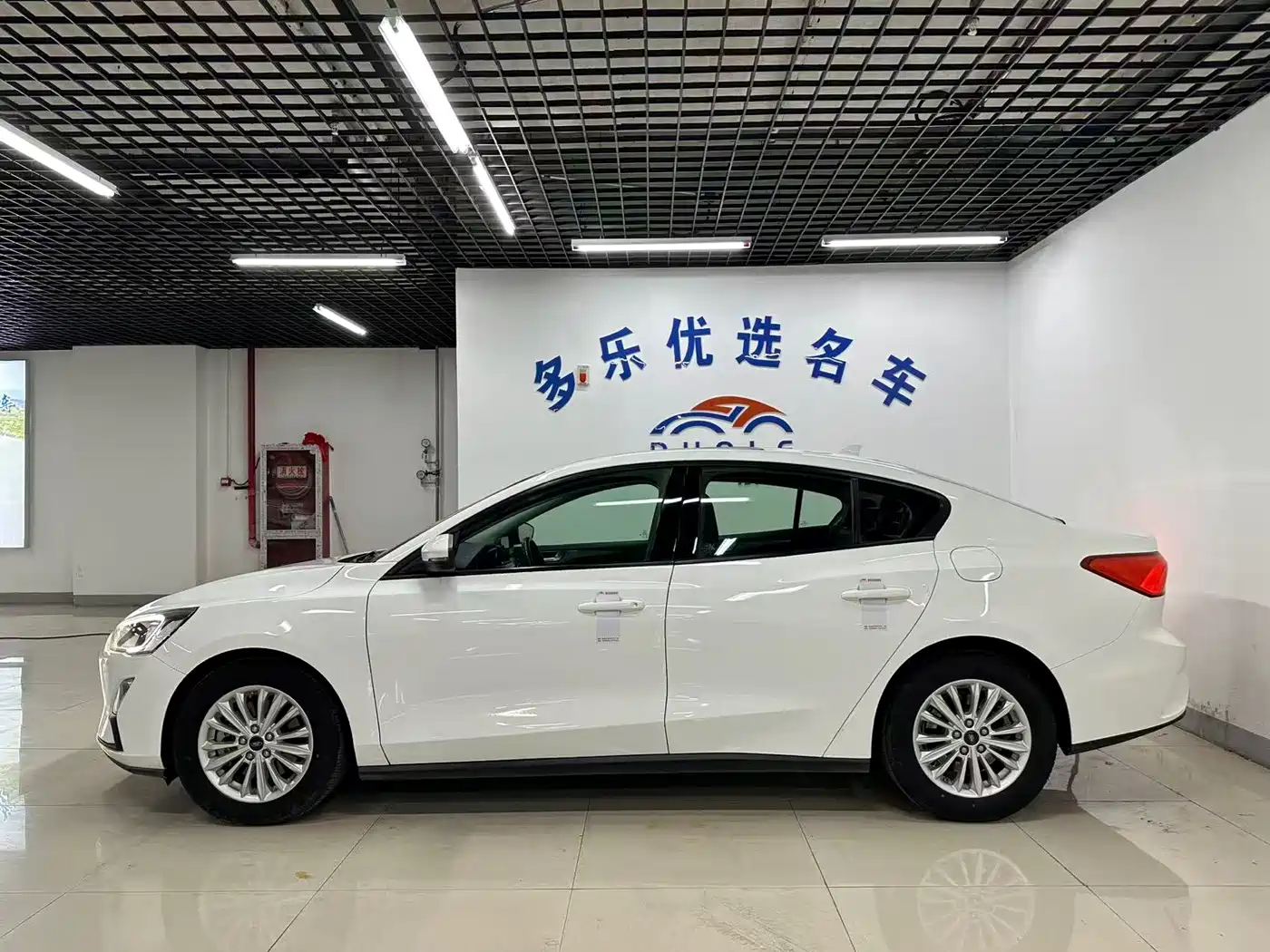 Ford Focus 2019 2019 Sedan EcoBoost 180 Automatic Fengchao