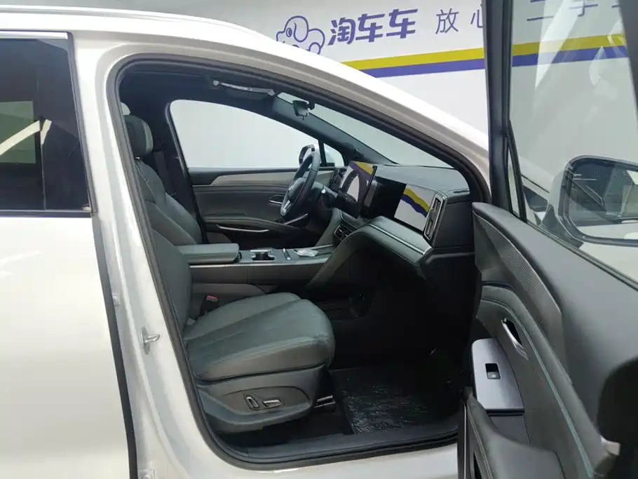 BYD Song L DM-i 2026 2026 DM-i Smart Edition 130KM Superior