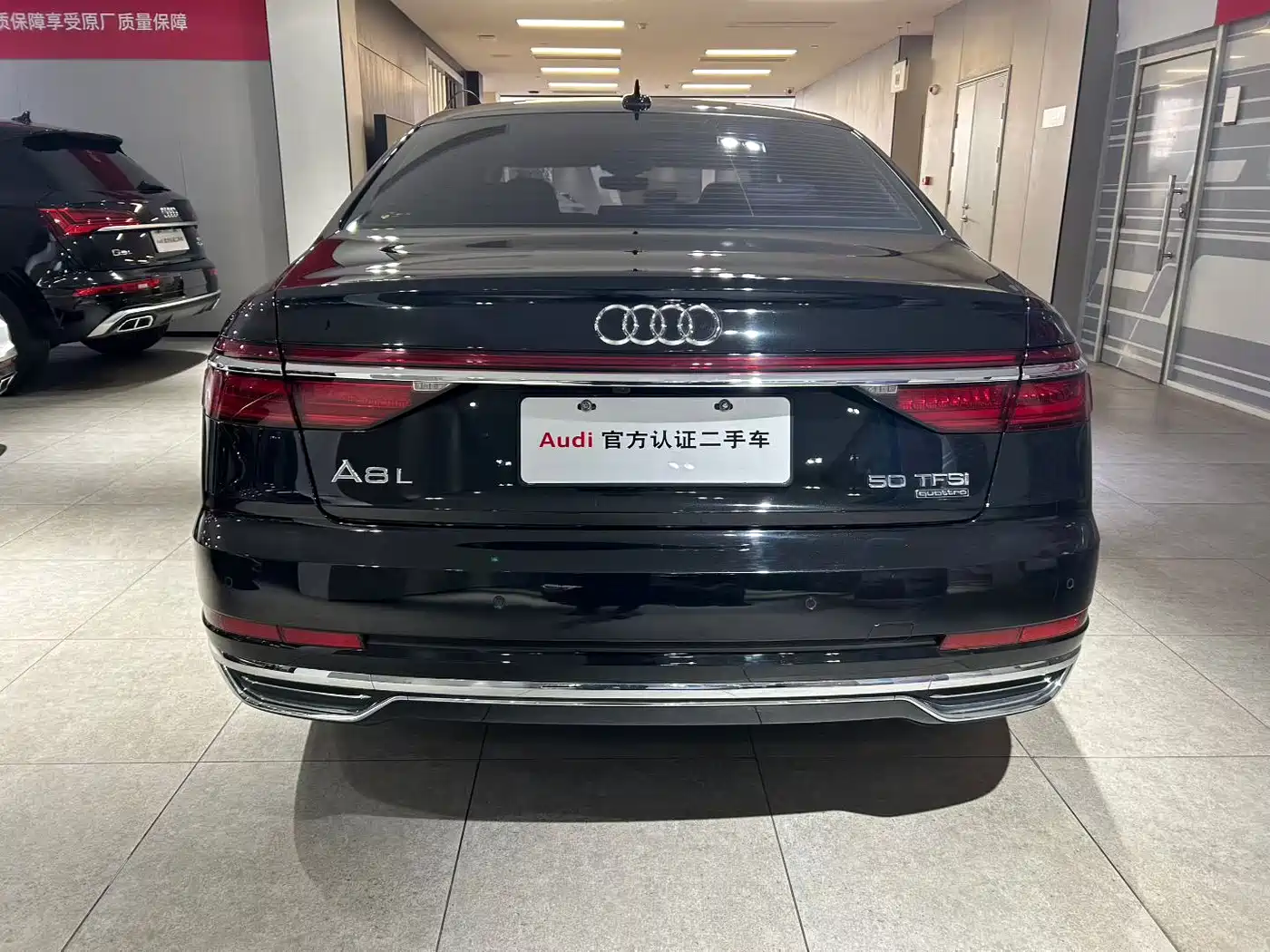 Audi A8 2022 A8L 50 TFSI quattro Comfort Collector's Edition фото 3