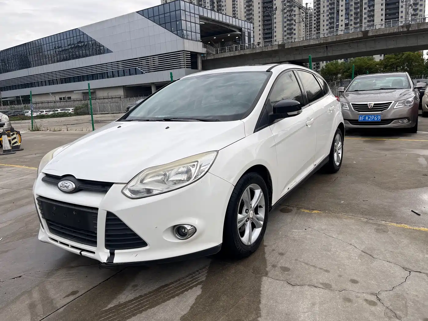 Фото 1 - Ford Focus