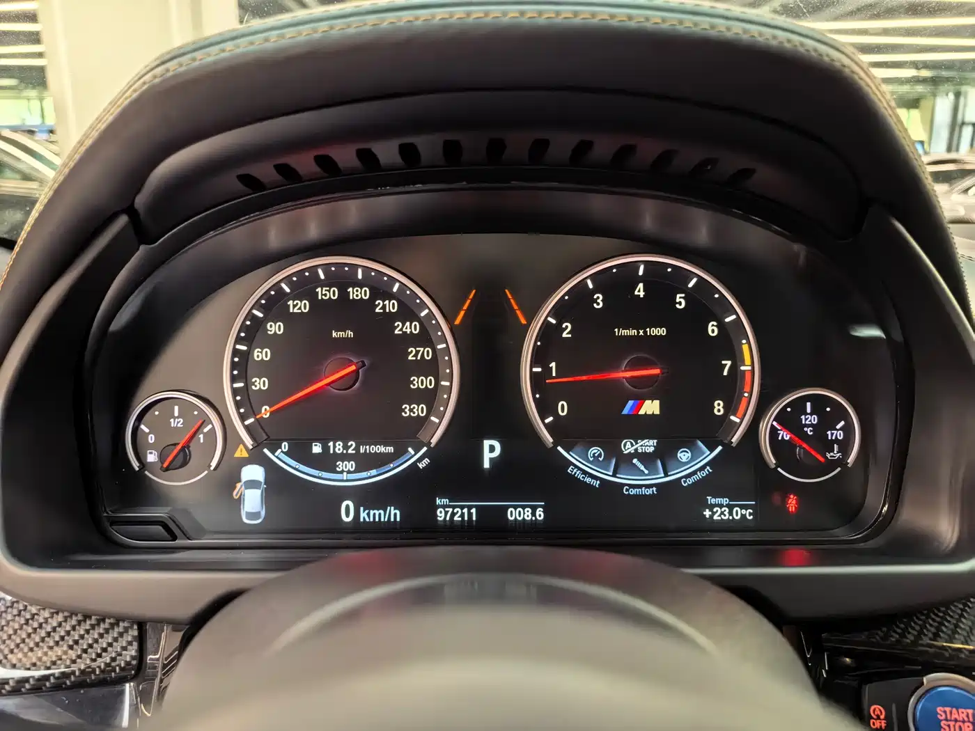BMW X6 M 2015 X6 M фото 16