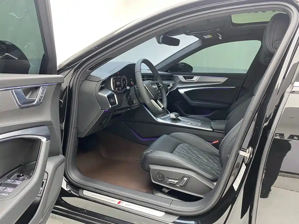Audi A6L 2025 45 TFSI Premium Sport фото 17