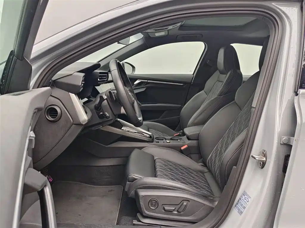 Audi A3 2025 A3L Limousine 35TFSI Flying Premium фото 15