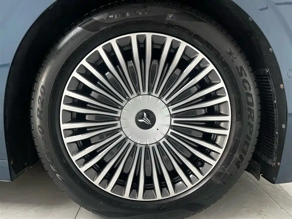 Voyah Auto Voyah Dreamer 2025 PHEV AWD Flagship Kunpeng Edition фото 7