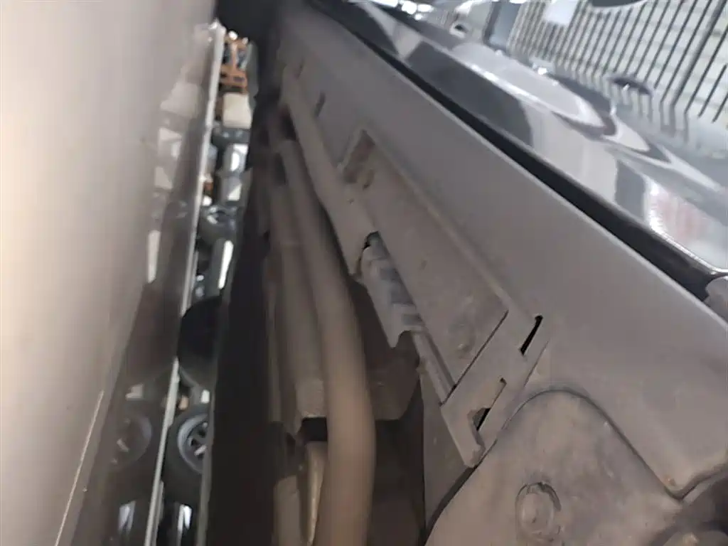 BYD Qin L 2024 DM-i 120KM Leading фото 21
