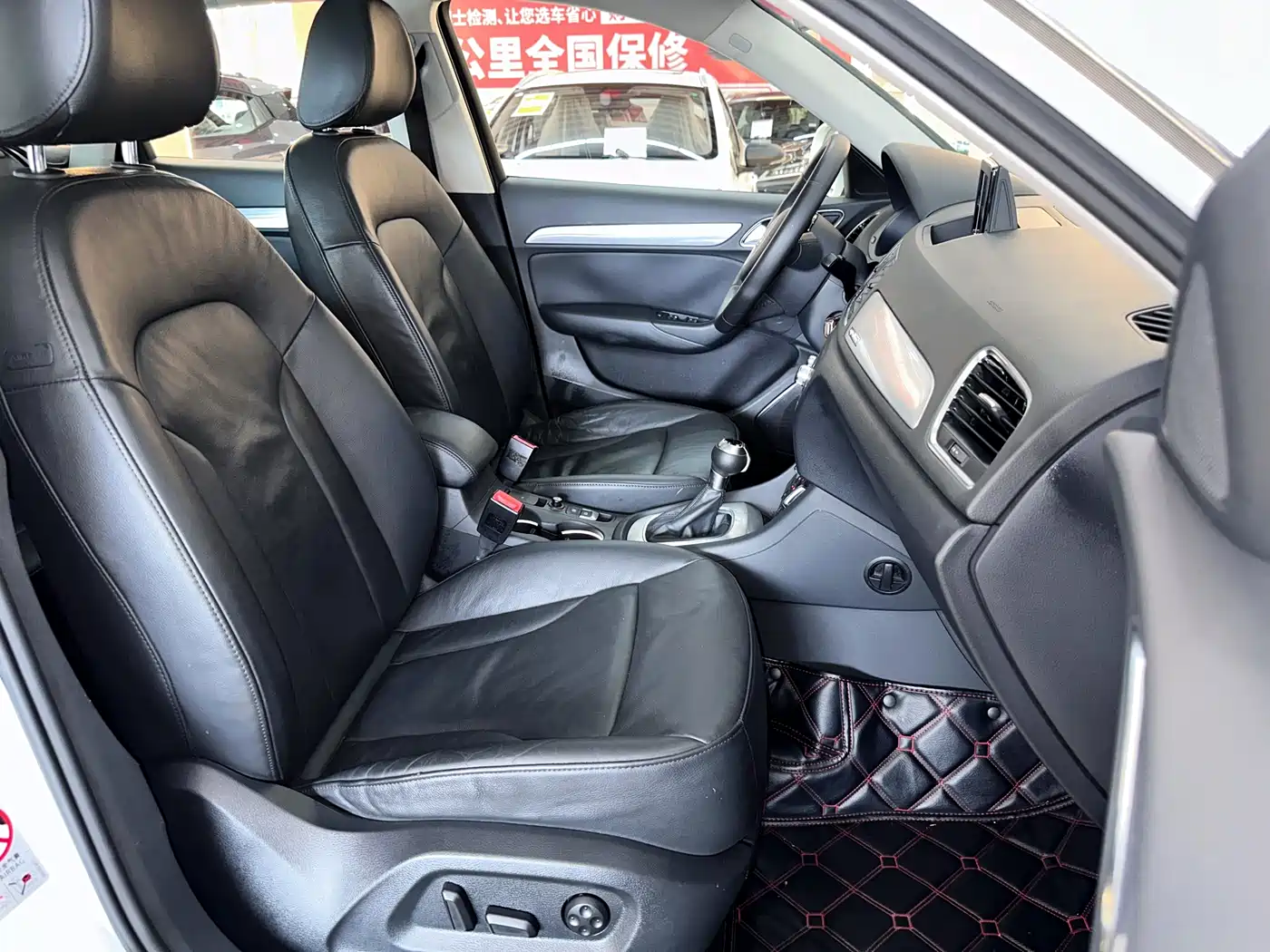 Audi Q3 2015 35 TFSI quattro Technology фото 13