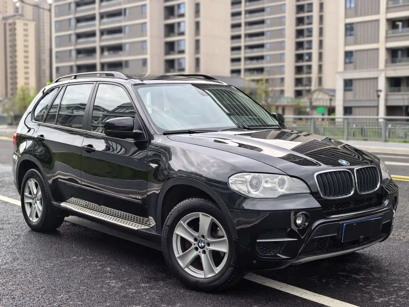 BMW X5 (Import) 2011 xDrive35i Leading Edition фото 3