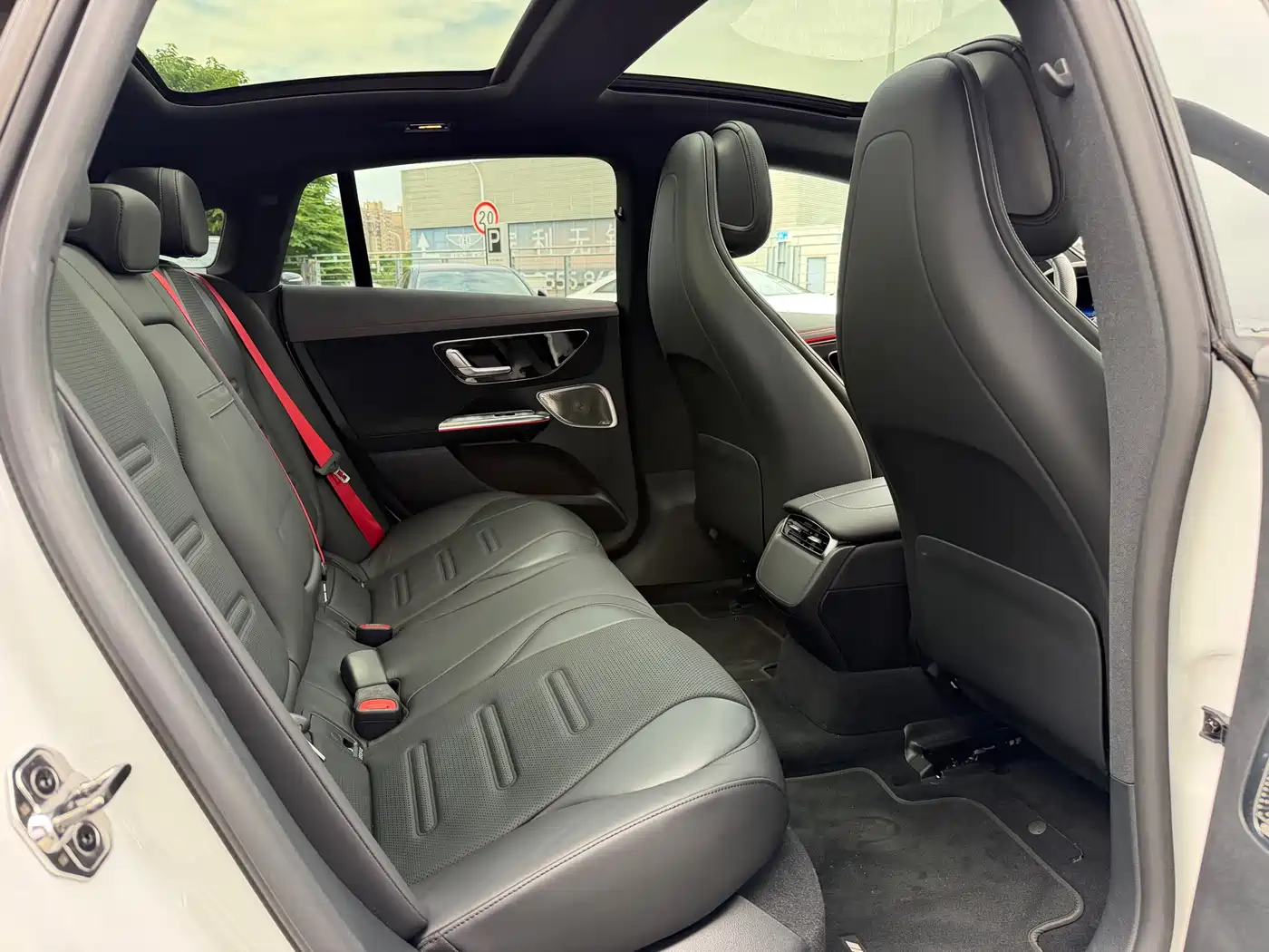 Mercedes-Benz EQE AMG 2023 AMG EQE 53 4MATIC+ фото 20
