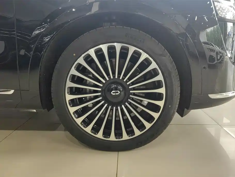 AITO Wenjie AITO M9 2025 Range Extender Max 52kWh 5-Seater фото 6